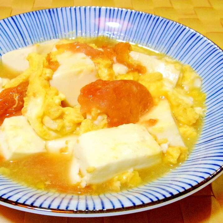 レンジで簡単！豆腐とトマトの卵とじ